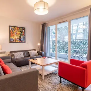 superbe-appart-proche-gares-terrasse-et-parking.lillehotels.org/